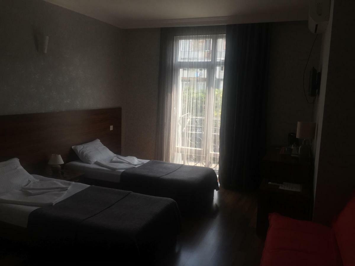 Guest House Smile Kobuleti Kültér fotó